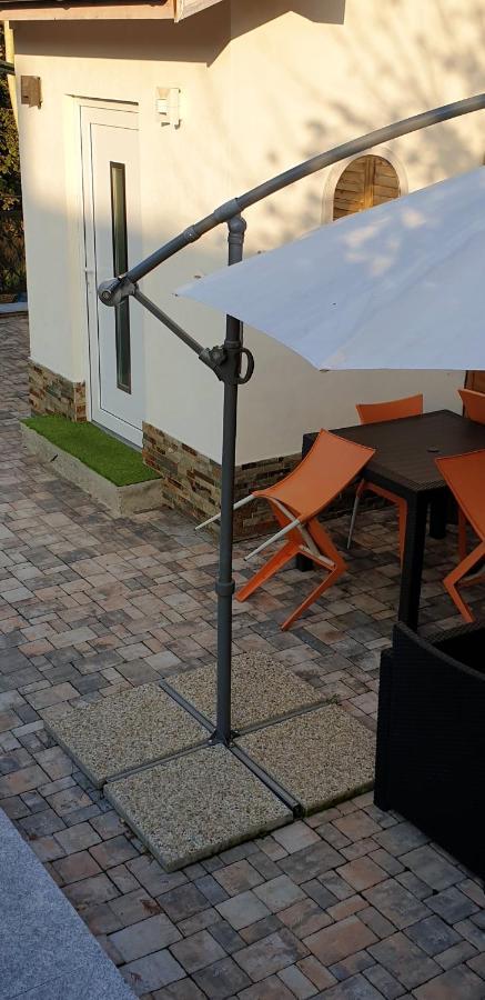 2 Bedrooms House With Enclosed Garden And Wifi At Slezska Ostrava Extérieur photo