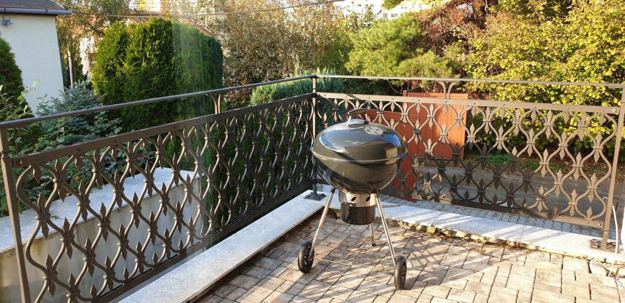 2 Bedrooms House With Enclosed Garden And Wifi At Slezska Ostrava Extérieur photo