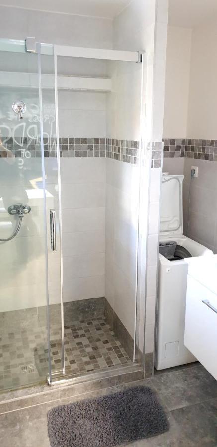 2 Bedrooms House With Enclosed Garden And Wifi At Slezska Ostrava Extérieur photo